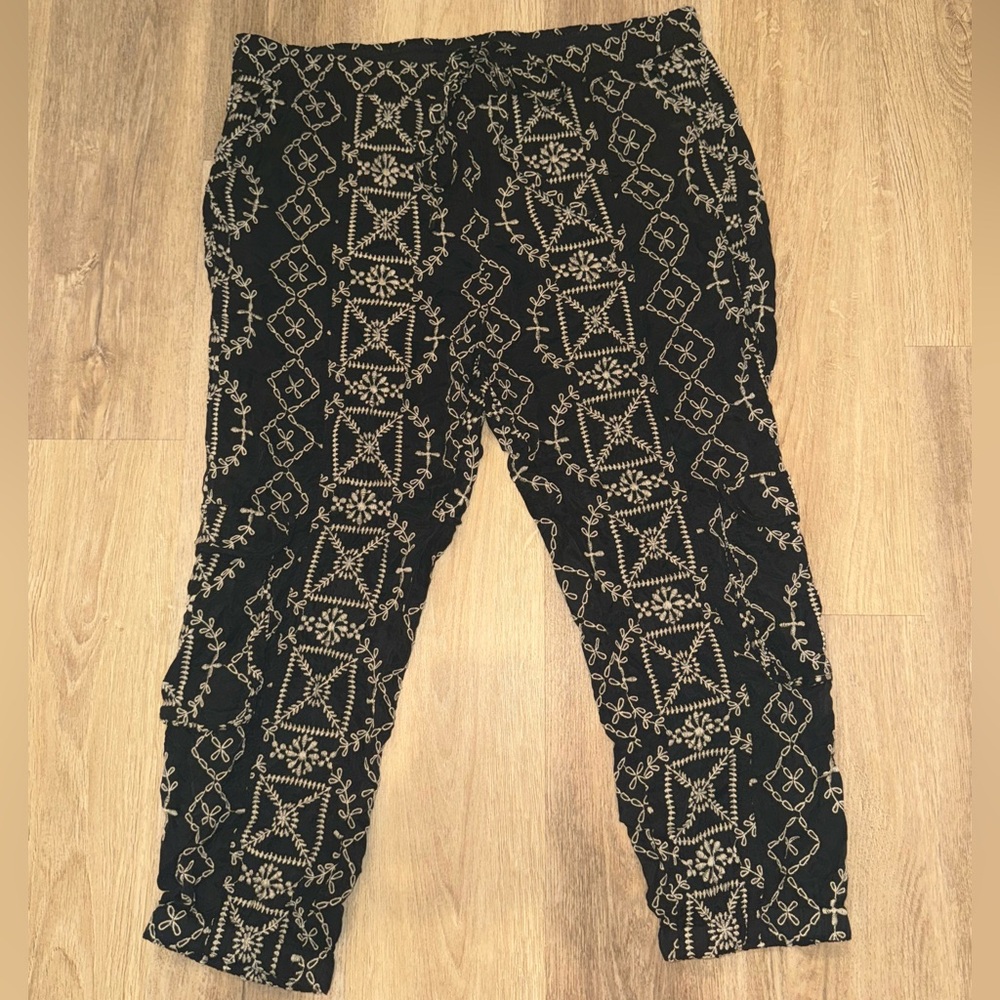 Johnny Was Black and Cream Embroidered Pants